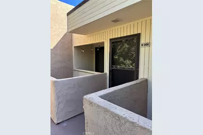 685 N Ashurst Ct #H208, Palm Springs, CA 92262 - Photo 4