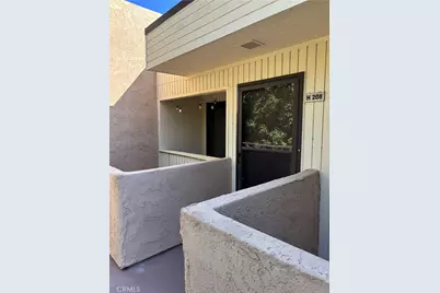 685 N Ashurst Ct #H208, Palm Springs, CA 92262 - Photo 4