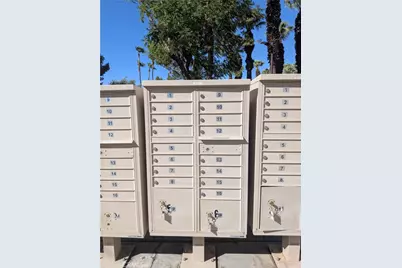685 N Ashurst Ct #H208, Palm Springs, CA 92262 - Photo 32
