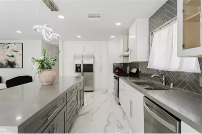 11900 Cometa Avenue, Pacoima, CA 91331 - Photo 12