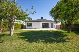 11031 Lull St, Los Angeles, CA 91352 - Photo 42