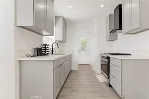 11031 Lull St, Los Angeles, CA 91352 - Photo 14