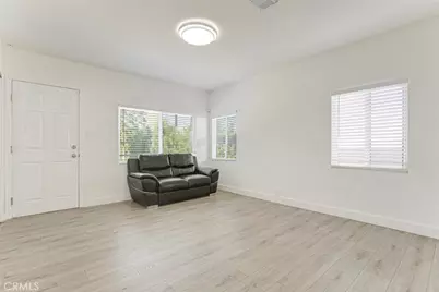 11031 Lull Street, Los Angeles, CA 91352 - Photo 24