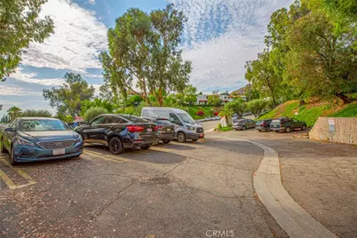 9512 Via Venezia, Burbank, CA 91504 - Photo 60