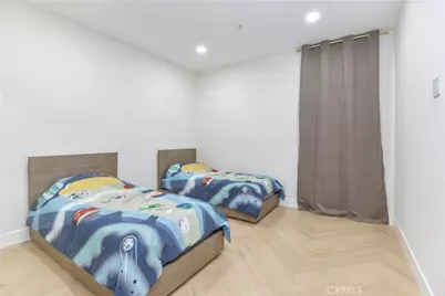 250 N First St #321, Burbank, CA 91502 - Photo 18