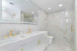 250 N First St, Burbank, CA 91502 - Photo 10