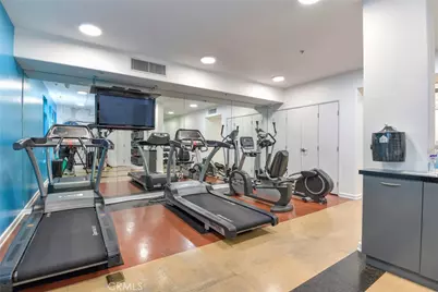 250 N First St #321, Burbank, CA 91502 - Photo 30