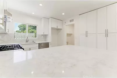 16509 Shamhart, Granada Hills, CA 91344 - Photo 14
