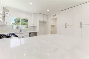 16509 Shamhart, Granada Hills, CA 91344 - Photo 14