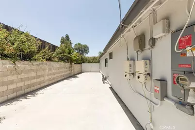 16509 Shamhart, Granada Hills, CA 91344 - Photo 50