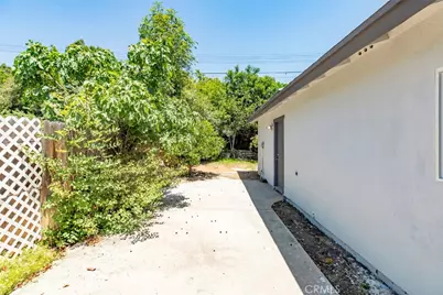 16509 Shamhart, Granada Hills, CA 91344 - Photo 40