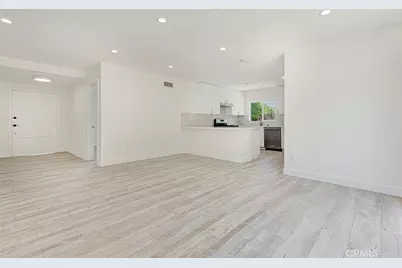 16509 Shamhart, Granada Hills, CA 91344 - Photo 12