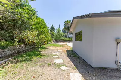 16509 Shamhart, Granada Hills, CA 91344 - Photo 42