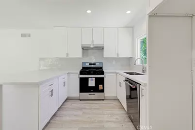 16509 Shamhart, Granada Hills, CA 91344 - Photo 16