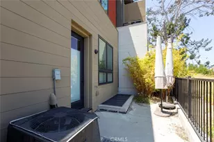 1049 N Joels Pl, Los Angeles, CA 90012 - Photo 40