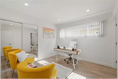 13739 Wyandotte, Los Angeles, CA 91405 - Photo 18