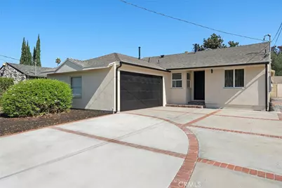 13739 Wyandotte, Los Angeles, CA 91405 - Photo 2