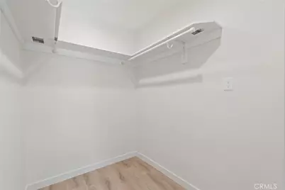 13739 Wyandotte, Los Angeles, CA 91405 - Photo 24