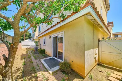 15908 Halldale Avenue #B, Gardena, CA 90247 - Photo 18