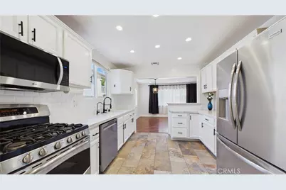 7838 Ellenbogen Street, Sunland, CA 91040 - Photo 12