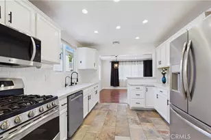 7838 Ellenbogen St, Sunland, CA 91040 - Photo 12