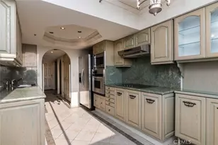 345 Pioneer Dr, Glendale, CA 91203 - Photo 14