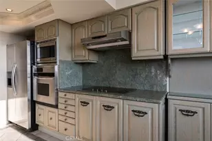 345 Pioneer Dr, Glendale, CA 91203 - Photo 16