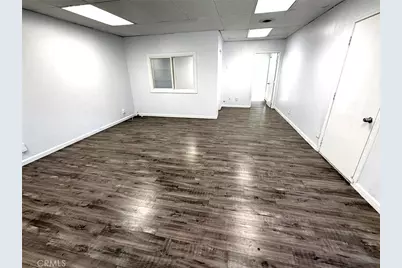 6308 Woodman Avenue #101, Van Nuys, CA 91401 - Photo 4