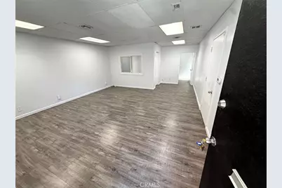 6308 Woodman Avenue #101, Van Nuys, CA 91401 - Photo 2