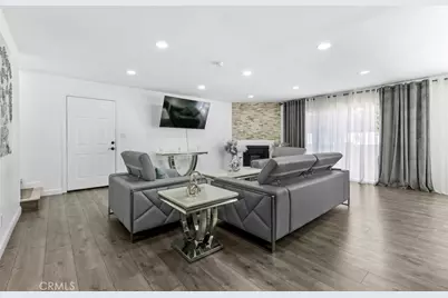 8801 Cedros Avenue #7, Panorama City, CA 91402 - Photo 1