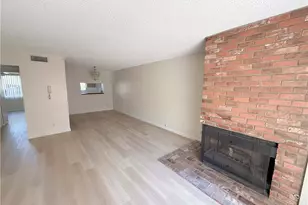 8744 Darby Ave, Northridge, CA 91325 - Photo 8