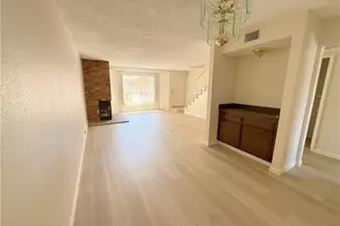 8744 Darby Ave, Northridge, CA 91325 - Photo 8