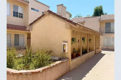 8744 Darby Avenue #14, Northridge, CA 91325 - Photo 4