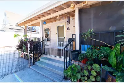 2006 12th, Los Angeles, CA 90006 - Photo 14