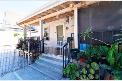 2006 12th, Los Angeles, CA 90006 - Photo 14