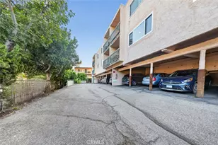 2940 N Verdugo Rd, Glendale, CA 91208 - Photo 16