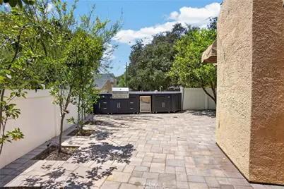6301 Honolulu #16, Los Angeles, CA 91042 - Photo 42