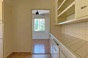 1609 E Chevy Chase Dr, Glendale, CA 91206 - Photo 8