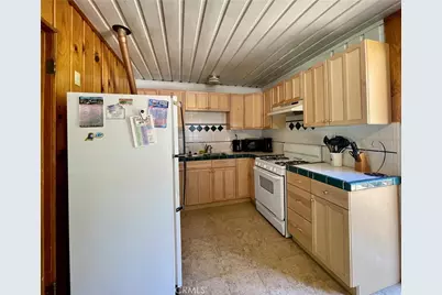 723 Fir, Big Bear Lake, CA 92315 - Photo 8