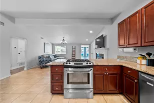 1021 N Lyman Ave, Covina, CA 91724 - Photo 20