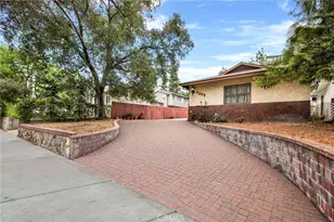 3255 Montrose, Glendale, CA 91214 - Photo 2