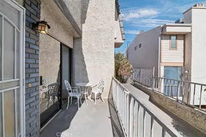 10234 Variel #12, Chatsworth, CA 91311 - Photo 28