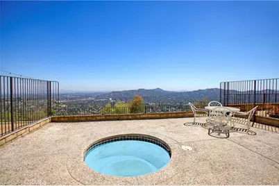750 Galaxy Heights, La Canada Flintridge, CA 91011 - Photo 8