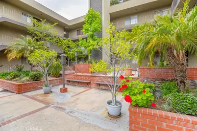 125 W Mountain Street #102, Glendale, CA 91202 - Photo 6