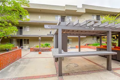 125 W Mountain Street #102, Glendale, CA 91202 - Photo 8