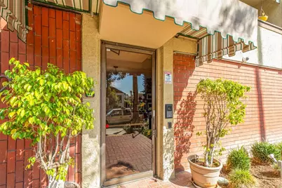 125 W Mountain Street #102, Glendale, CA 91202 - Photo 2