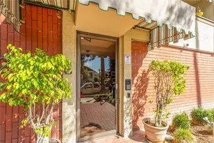 125 W Mountain St, Glendale, CA 91202 - Photo 2