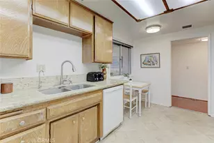 125 W Mountain St, Glendale, CA 91202 - Photo 28