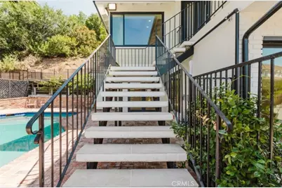 401 Brockmont Drive, Glendale, CA 91202 - Photo 34