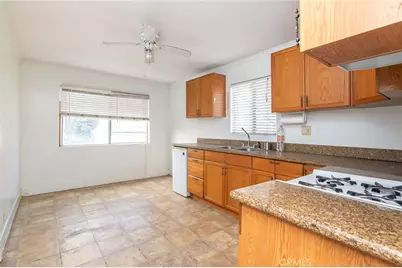 420 W California Boulevard, Glendale, CA 91203 - Photo 32